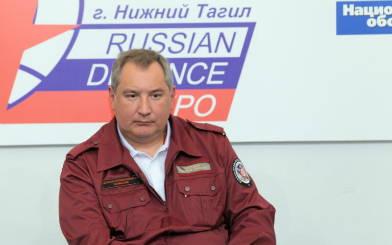 Putinův prominent se na frontě ukázal ve výstroji NATO. „Poslali bychom ho domů v pytli“