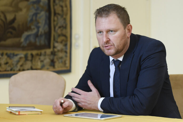 Náhle zemřel český velvyslanec v Polsku Jakub Dürr, bylo mu 46 let