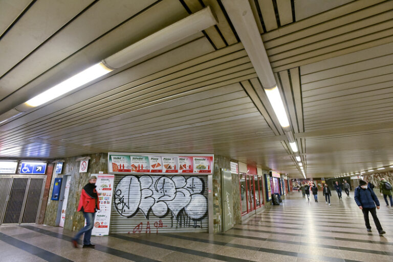 Oprava na Florenci přeruší o víkendu provoz linky metra C v centru Prahy