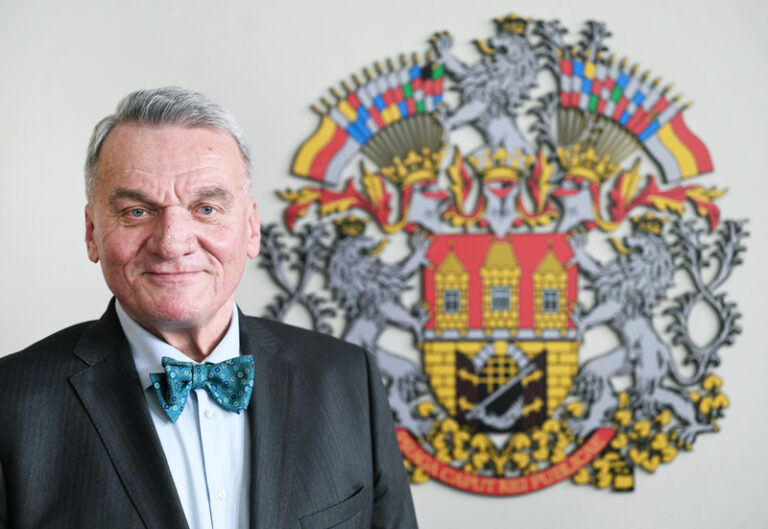 Pražští zastupitelé budou volit nové vedení města včetně primátora