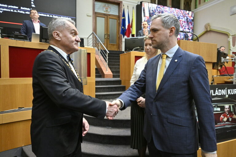 Primátorem Prahy je Bohuslav Svoboda (ODS), nahradil Zdeňka Hřiba (Piráti)