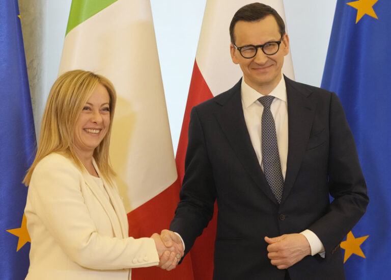 Italská premiérka Meloniová ve Varšavě ujistila o podpoře Ukrajiny