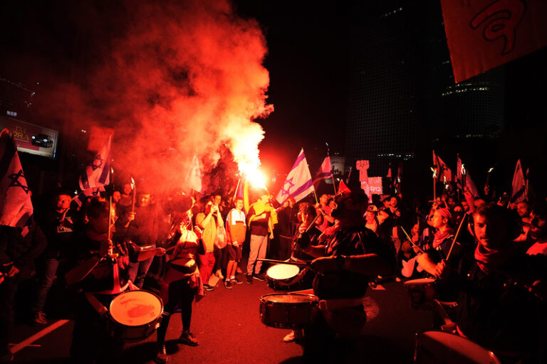 Přes 130.000 lidí demonstrovalo v Izraeli proti vládě Netanjahua