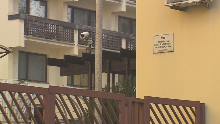 Česko chce vypovědět smlouvy s Ruskem o bezplatném pronájmu. Úhrady hodlá nárokovat i zpětně