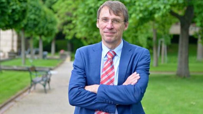 Obnova ukrajinské infrastruktury, záštita a komplexní podpora. Zástupce českého ministerstva zahraničí na Ukrajině.