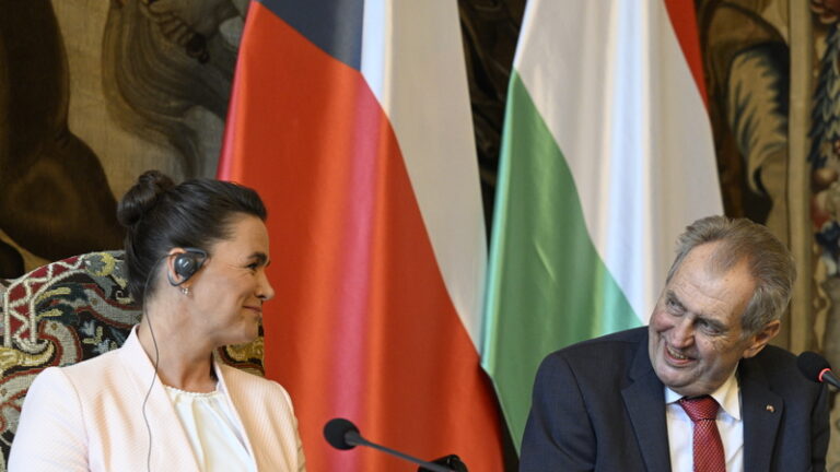 Zeman přijme maďarskou prezidentku, ta se pak setká i s Pavlem