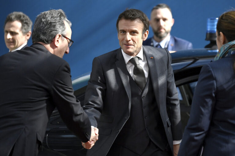 Summit EU přivítal dohodu o urychlení dodávek munice pro Ukrajinu