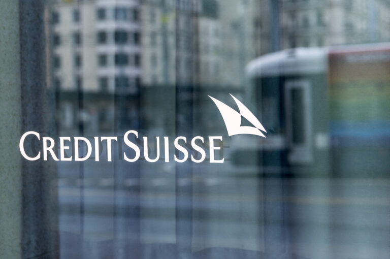 Credit Suisse si půjčí od centrální banky až 50 miliard švýcarských franků