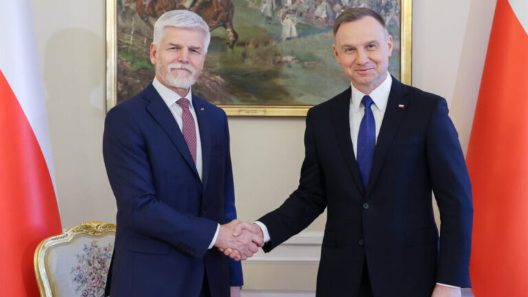 Setkání Pavla a Dudy. Porozumění založené na dobrém sousedství. Cílem České republiky a Polska je vstup Ukrajiny do EU.
