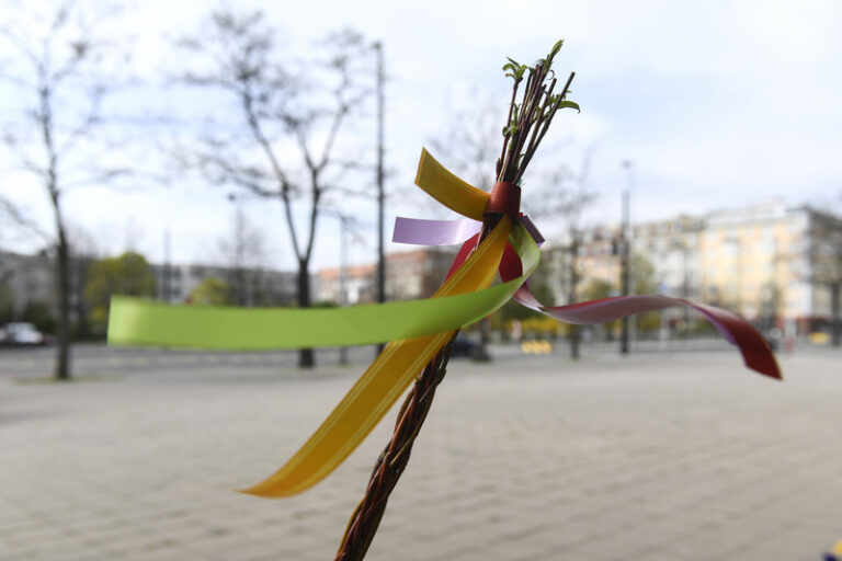 Velikonoční pondělí přinese pomlázku, trhy ve městech i akce na památkách