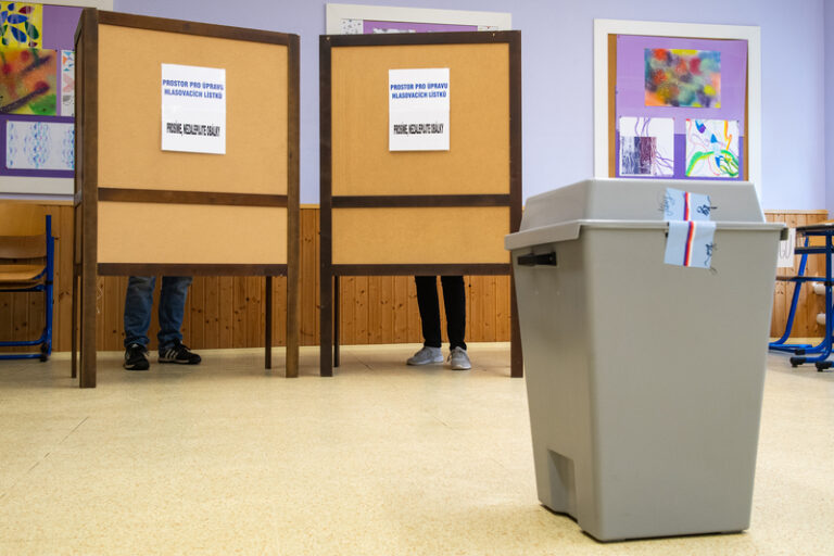 Kantar: Sněmovní volby by vyhrálo ANO s 29,5 % před Spolu, respektive ODS