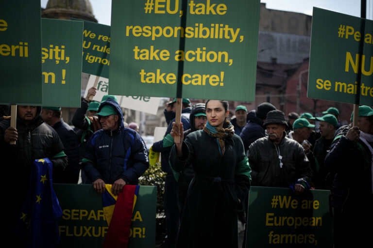 Rumunští zemědělci blokovali hranice na protest proti dovozu obilí z Ukrajiny