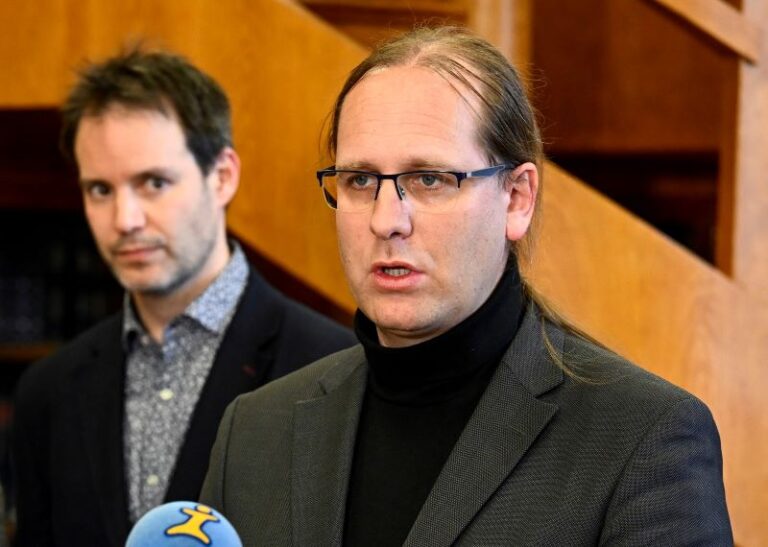 Pavel jako třetího kandidáta na ústavního soudce navrhne Wintra