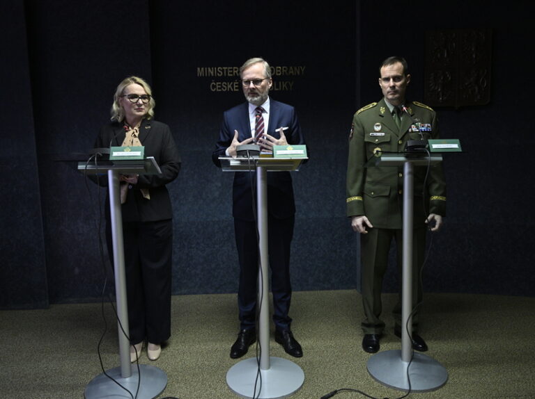 Fiala: Armáda i ministerstvo obrany čelí velkým výzvám, rozpory nejsou
