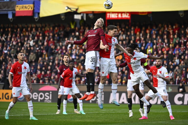 Sparta v posledním derby sezony a možné klíčové bitvě o titul přivítá Slavii