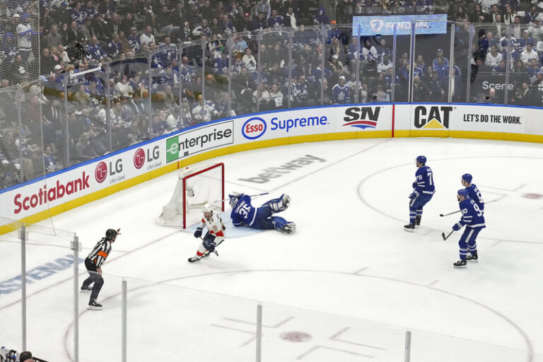 Florida vykročila vítězně do druhého kola play off NHL