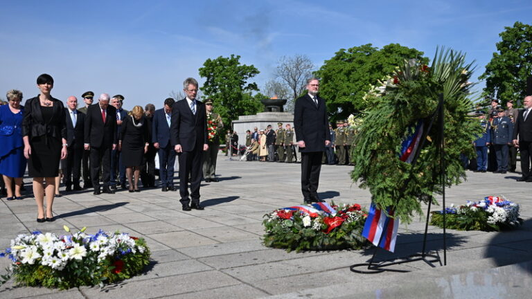 Podle Fialy je potřeba, aby Rusko se svou agresí neuspělo