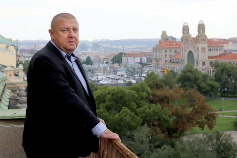 FAÚ prověřuje majetek ruského zbrojaře Obnosova. Jeho jméno chybí na unijním sankčním seznamu