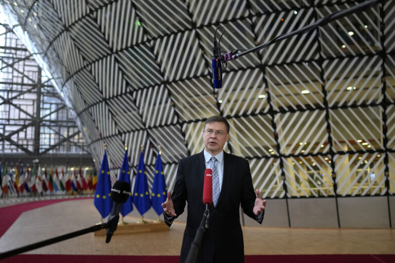 EK zahájila s Polskem řízení kvůli zákonu o posuzování ruského vlivu