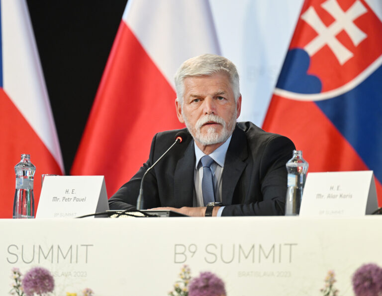 Pavel: Příklon k Západu není jen o prosperitě, ale i o hodnotách