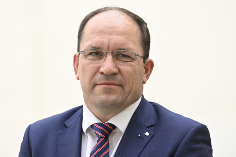 Ministerstvo zemědělství ode dneška povede Marek Výborný