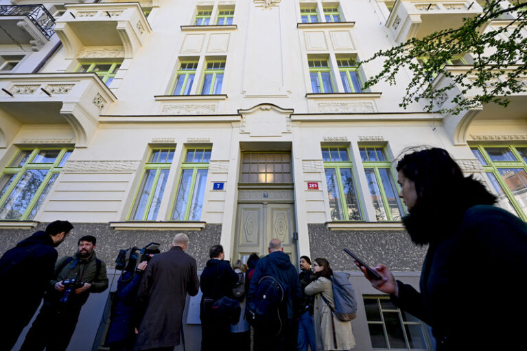 Praha 6 se zabývá provozem Zemanovy kanceláře, není zkolaudovaná