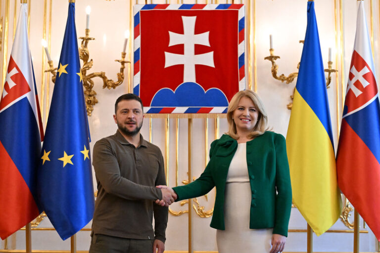 Perspektiva Ukrajiny je v NATO, řekla Čaputová po schůzce se Zelenským