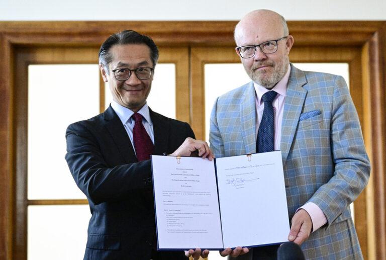 Válek: Česko se může na Tchaj-wanu inspirovat ve využívání technologií a AI