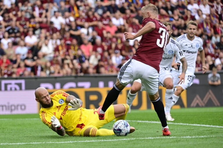 Mistrovská Sparta začala novou sezonu výhrou 2:0 nad Olomoucí