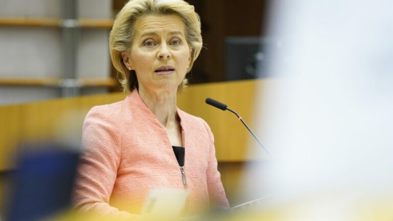 Důkazy proti Putinovi se hromadí, říká předsedkyně komise. V Haagu vzniklo centrum pro stíhání ruských zločinů