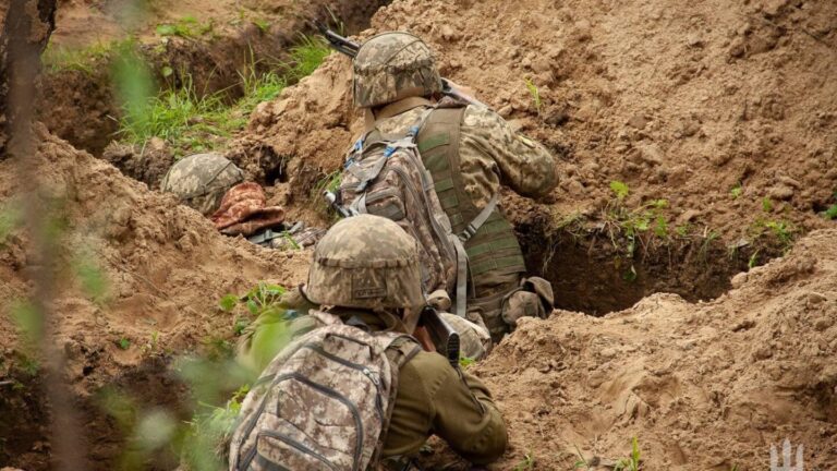 Změnili Ukrajinci taktiku? Útoky jsou častěji vedeny do týlu ruských jednotek