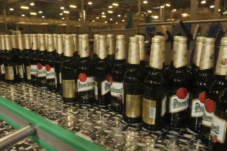 Prazdroj zdraží od října pivo průměrně téměř o šest procent