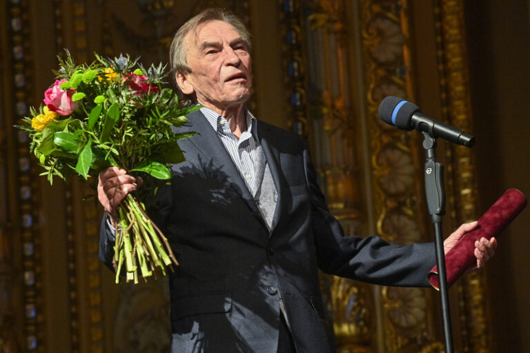 Ředitel divadla překvapil Františka Němce přáním k blízkému jubileu