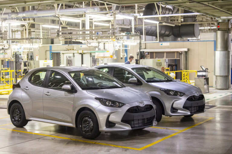 Kolínská Toyota od úterý letos podruhé zastaví výrobu kvůli nedostatku dílů