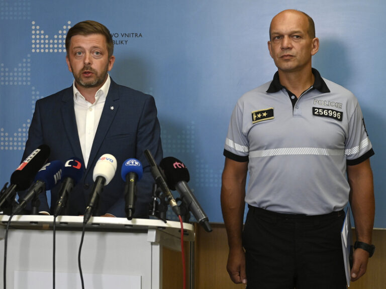 Česká republika vyšetřuje případy podpory ruské války proti Ukrajině.