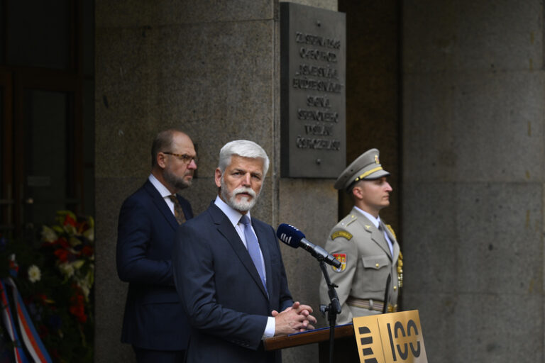 Politici při pietních akcích k srpnu 1968 poukazovali na dění na Ukrajině