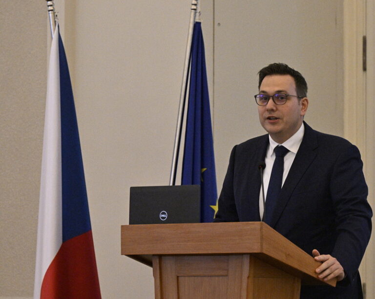 Lipavský: Snahy Putinova režimu cílí daleko za ovládnutí Ukrajiny