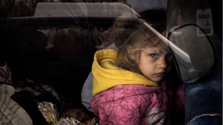 Rusko musí být potrestáno za každé ukrajinské dítě, které unese