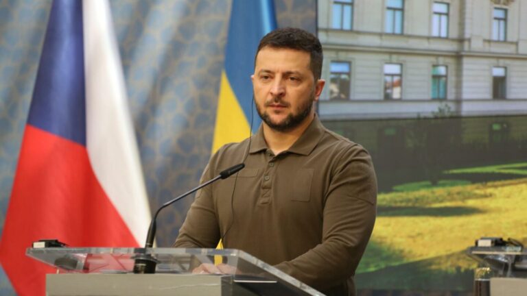 Zelenskyj odhalil eso v rukávu Ukrajiny. Válečné úsilí brzdí jen Západ