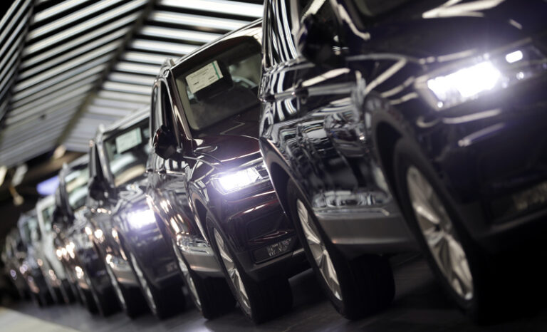 Porucha sítě zastavila výrobu v hlavních závodech Volkswagenu