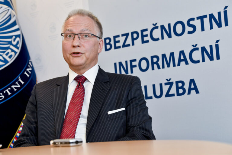 Evropští politici jsou na výplatní listině Kremlu.