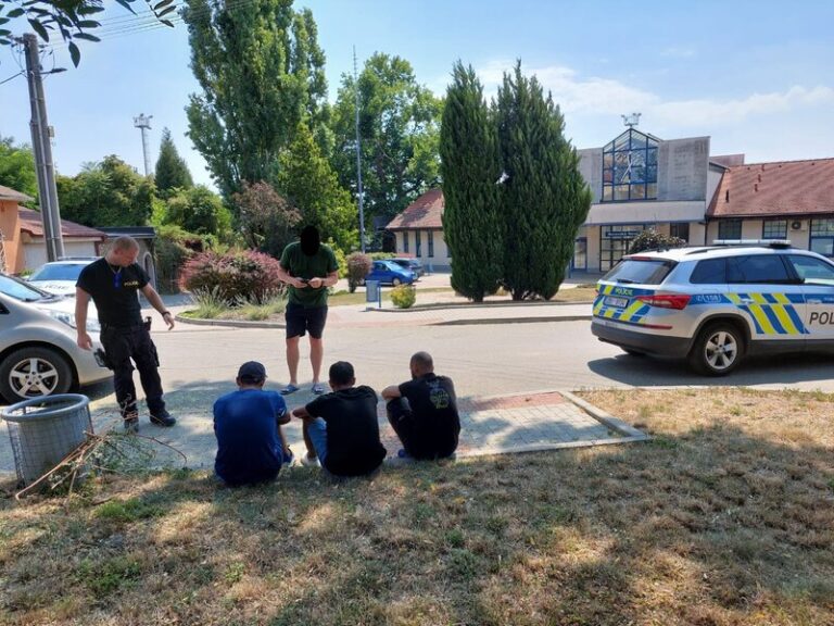 Počet žadatelů o azyl se v první polovině roku v EU zvýšil o téměř 30 procent