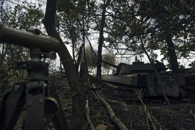 USA pošlou Ukrajině protitankové náboje z ochuzeného uranu, píše Reuters