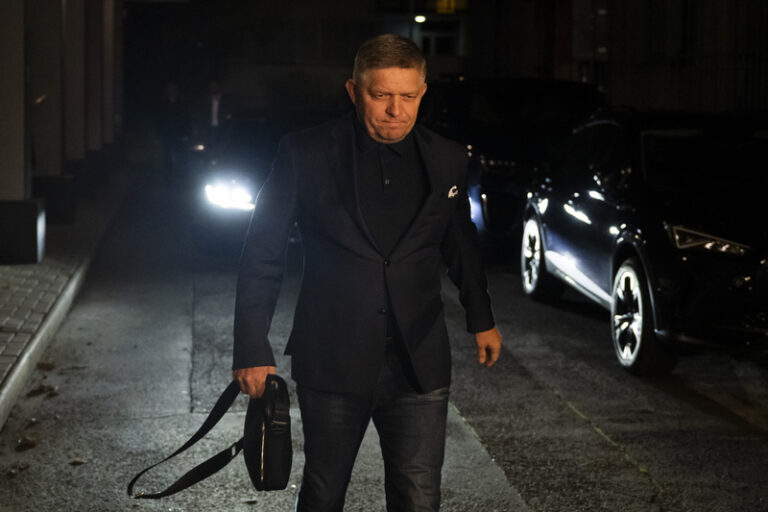 Slovenské volby ovládl Ficův Směr-SD, liberálové jsou s odstupem druzí