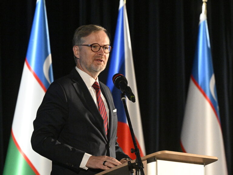 Fiala: Kvůli zásahu na úřadu vlády vyplatilo MSp mimosoudně 880.000 Kč