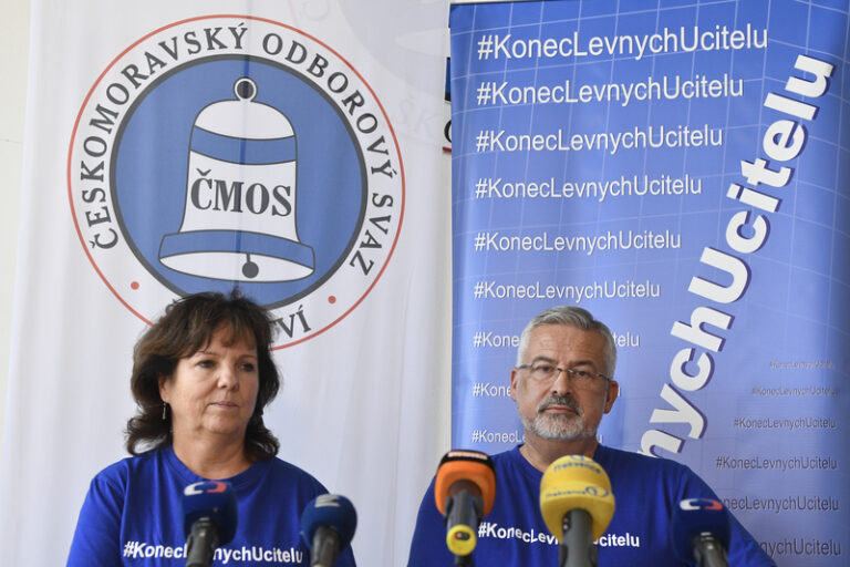 Školské odbory chystají na 27. listopadu celodenní výstražnou stávku