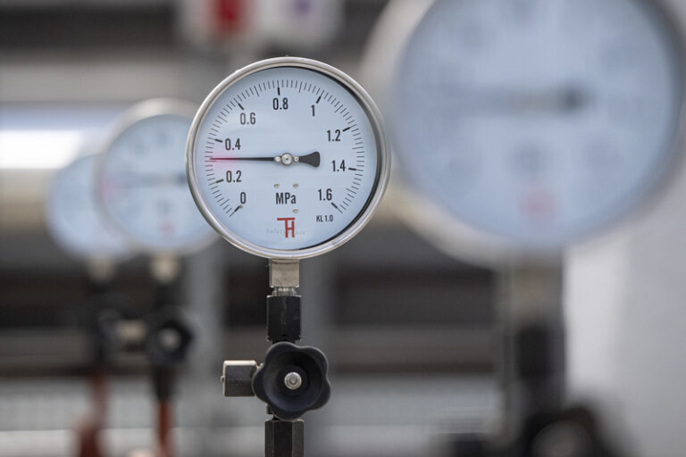 Teplárny: Nárůst regulovaných cen nejspíš zastaví zlevňování tepla z plynu