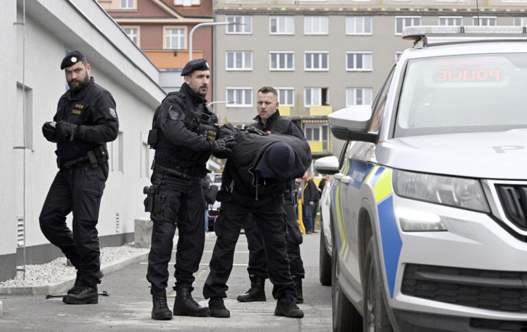 Pražští vodohospodáři nacvičovali zásah po útoku chemikáliemi na infrastrukturu