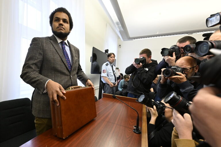 Nova odvysílala přenos rozsudku nad Ferim včetně údajů o poškozených