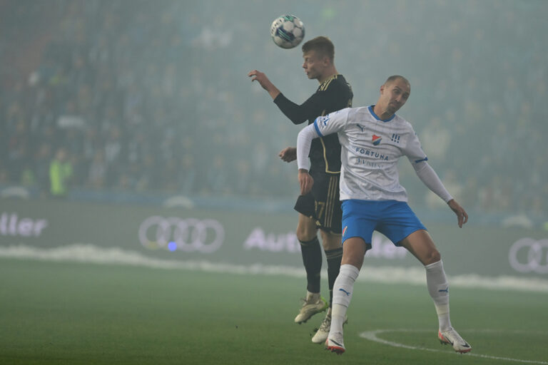 15. ligové kolo: Sparta i Slavia venku vyhrály, Plzeň podlehla Slovácku